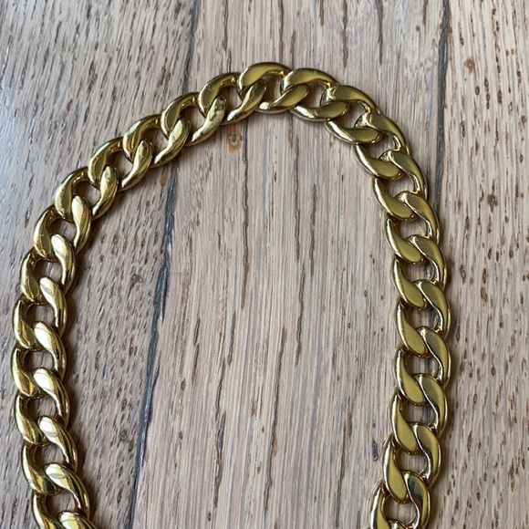 Juicy couture gold locket necklace - Picture 3 of 5